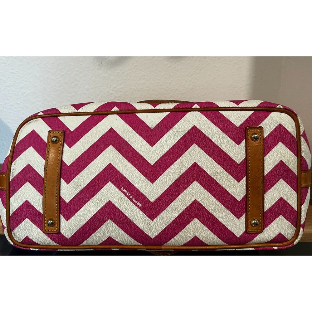 Dooney & Bourke Pink White Chevron Tote Bag Leather Tote Bag GUC - Picture 4 of 5